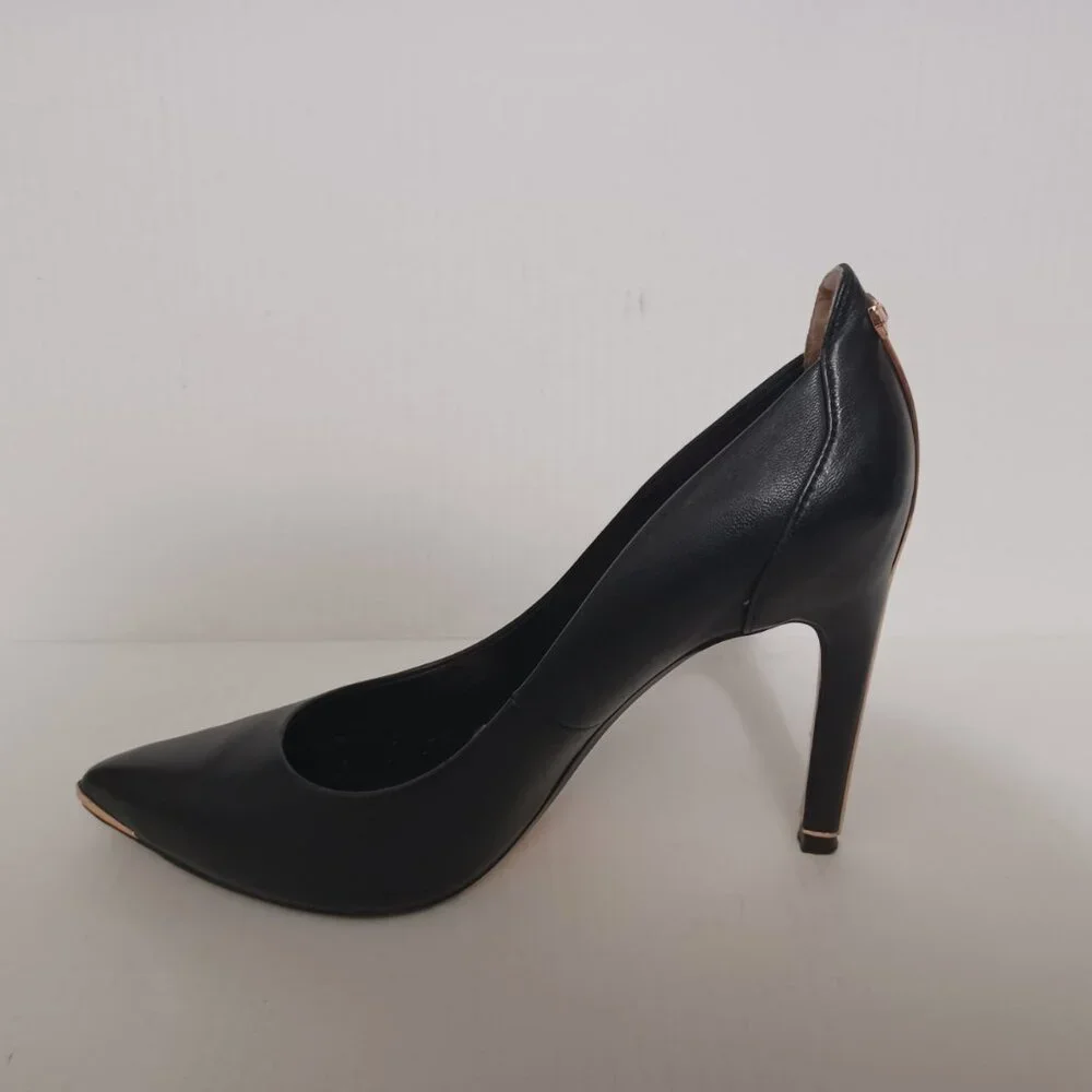 TED BAKER LONDON MELISSA ROSE GOLD TRIM HEELS size 39
